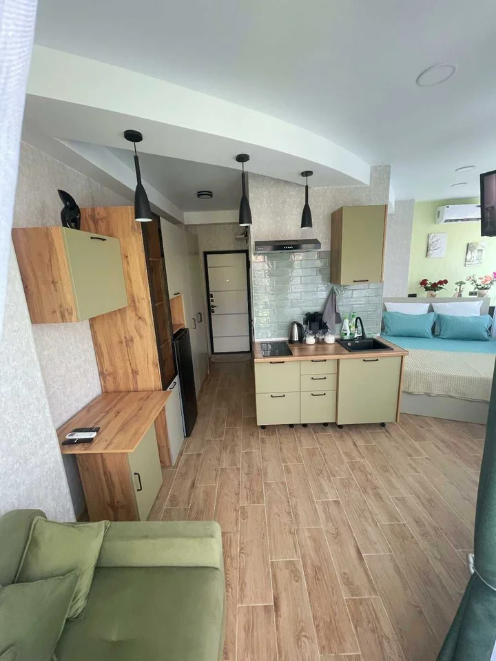 Агой: Апартаменты с террасой и собственным бассейном