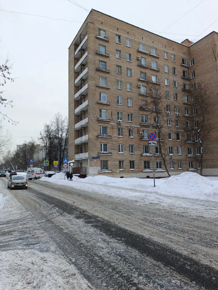 Москва: Студия "Енисей" у метро Бабушкинская