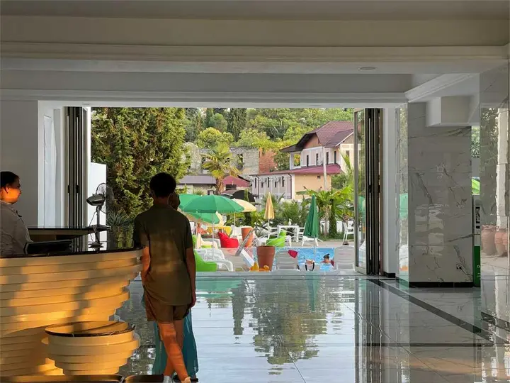 Сухум: Grand Hotel Sukhum