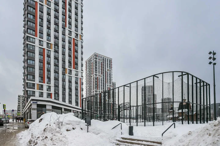 Москва: Просторная студия на Первом Котляковском 4к2