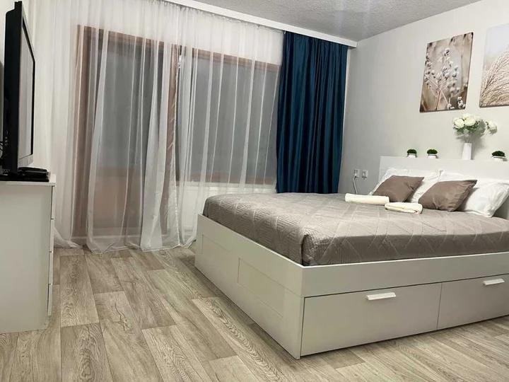 Костомукша: Апартаменты на Первомайской 12