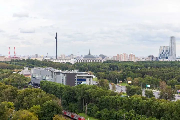 Москва: Панорама Славянского бульвара