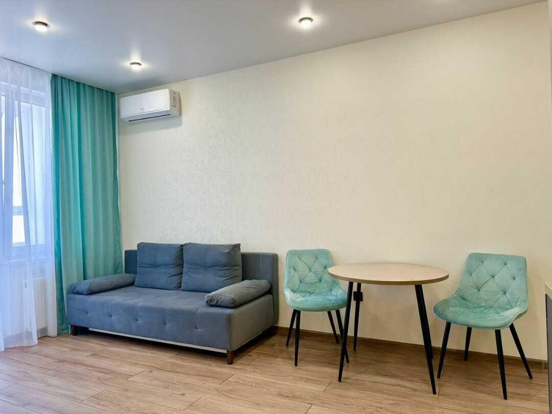Тюмень: Апартаменты на Джанбровского 3