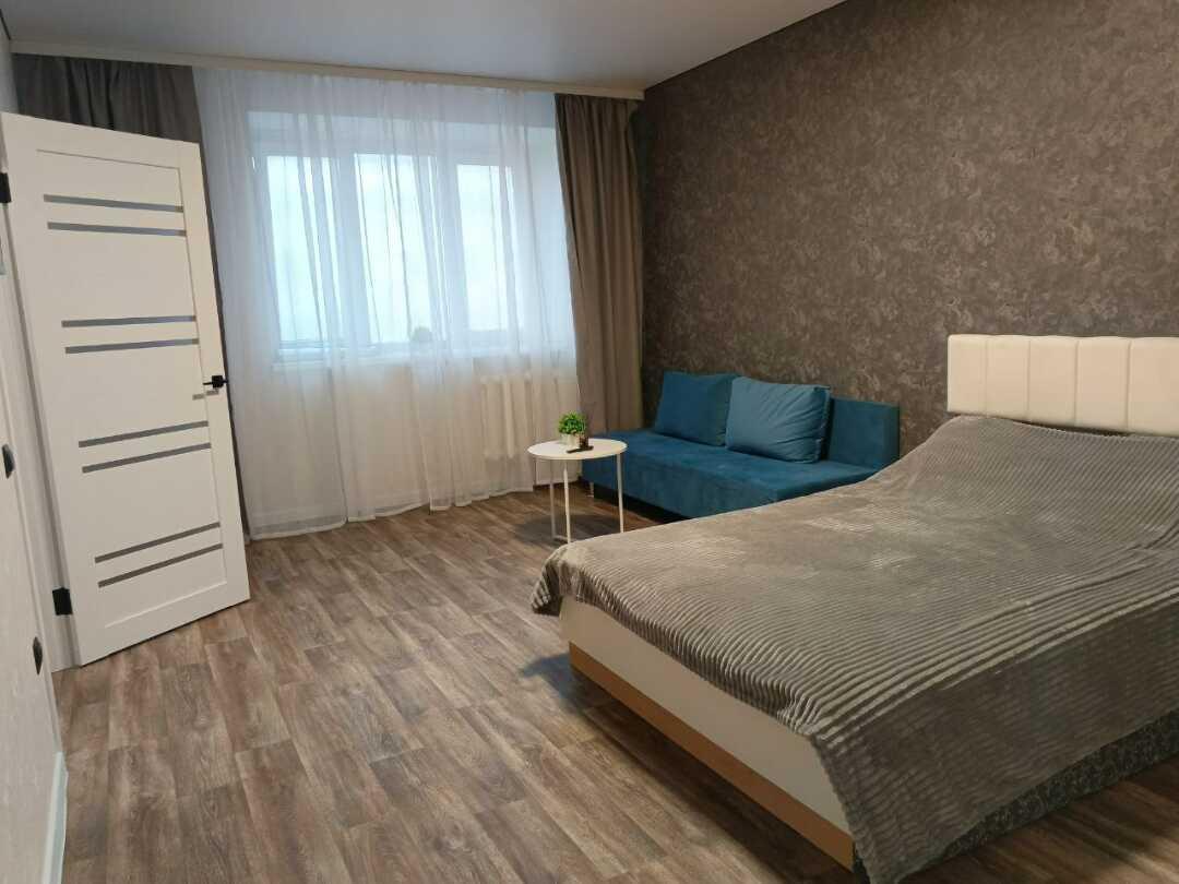 Белгород: Апартаменты на Народном бульваре 34