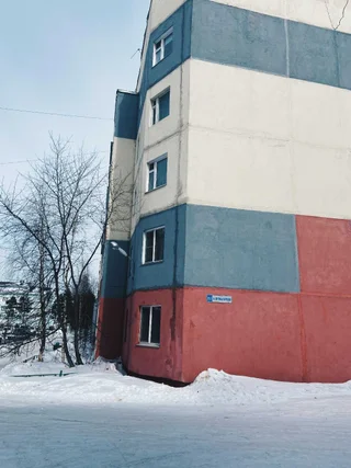 Нерюнгри: Однокомнатная на проспекте Дружбы Народов