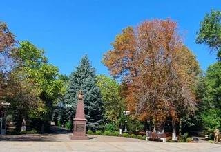 Лабинск: Гостиница "Центральная"