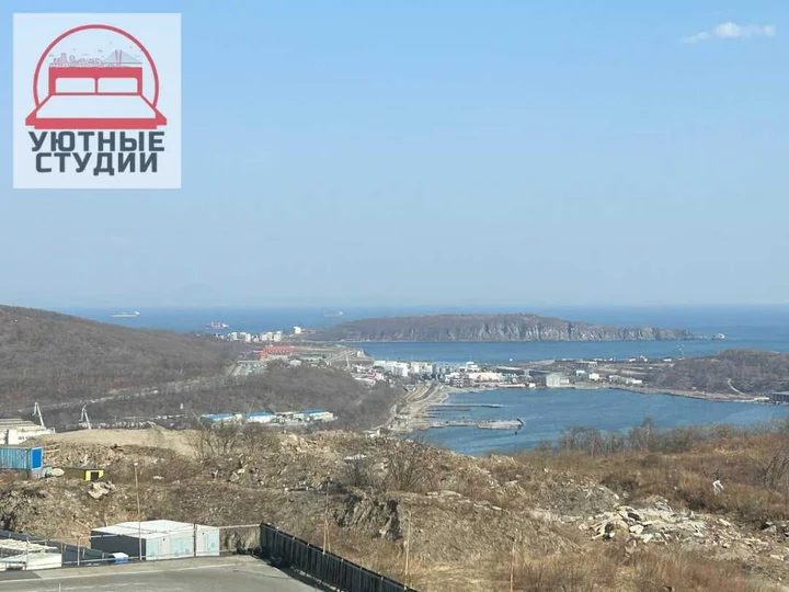 Владивосток: Студия с видом на море
