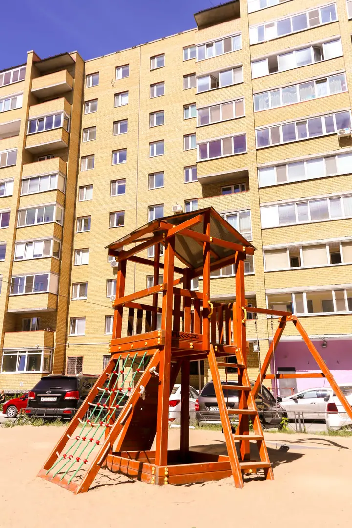 Тюмень: Апартаменты на Максима Горького 10к1