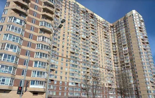 Санкт-Петербург: Квартира в кирпичном доме на Луначарского