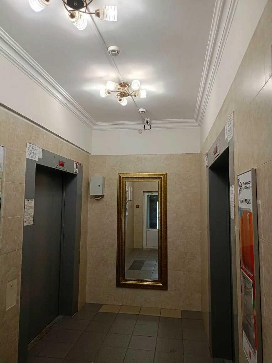 Санкт-Петербург: Квартира в кирпичном доме на Луначарского