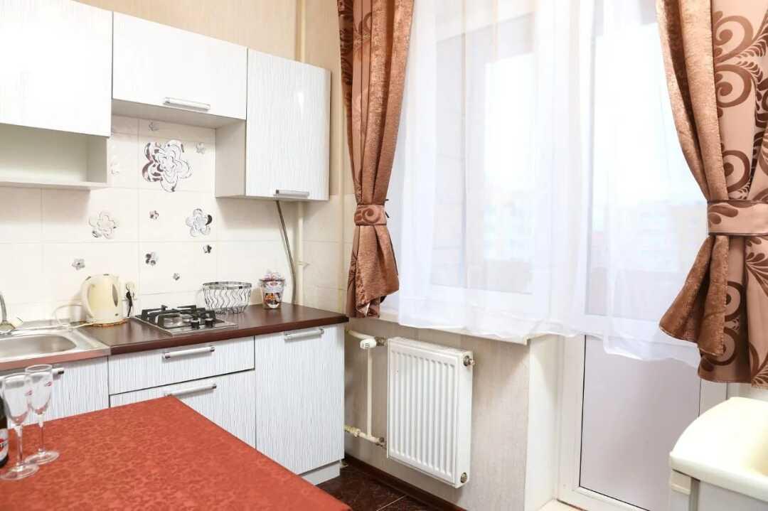 Великий Новгород: Квартира на Космонавтов 36
