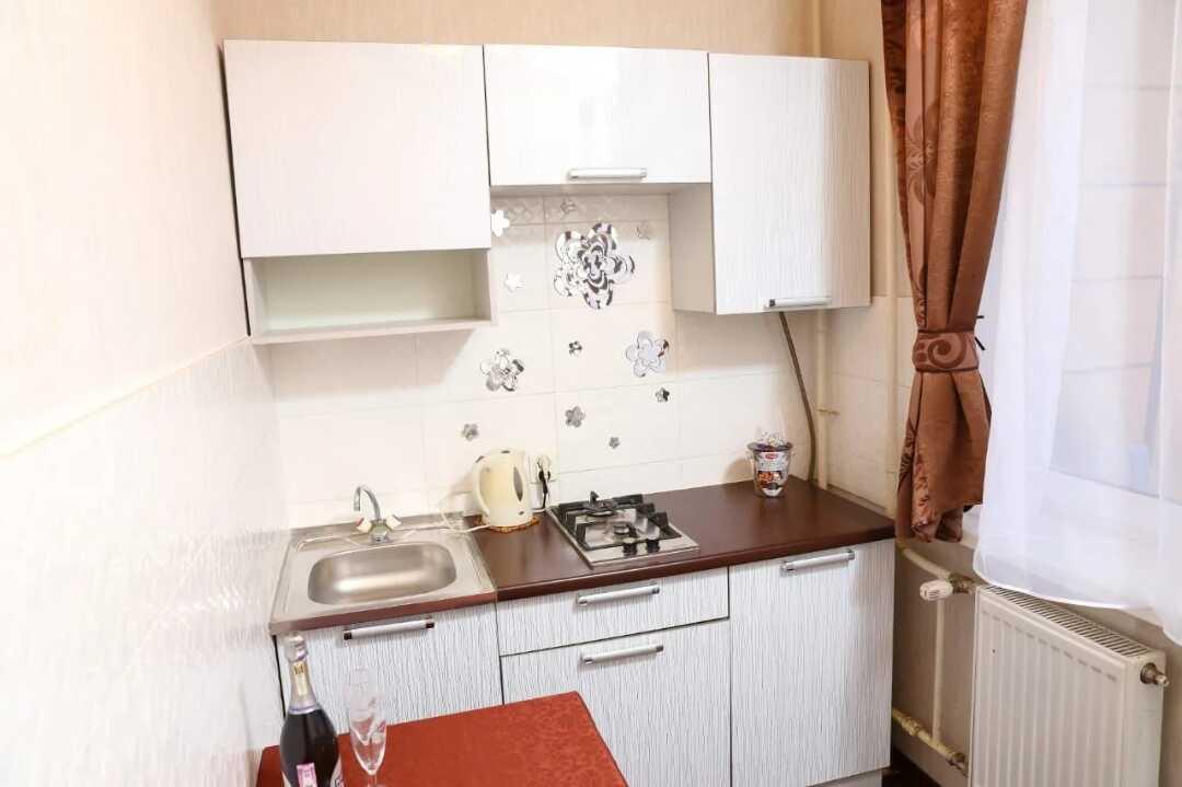 Великий Новгород: Квартира на Космонавтов 36