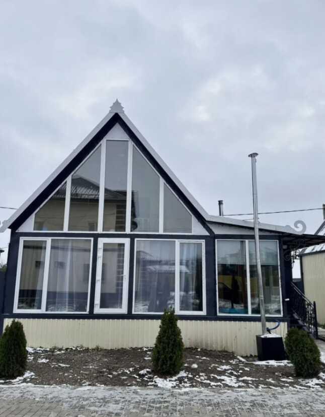 Гатчина: Дом (№1) 90 кв2 на базе отдыха Royal Villa Deluxe